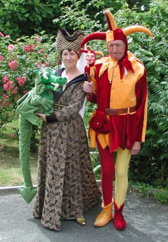 medievalcostumesatthefestival.jpg